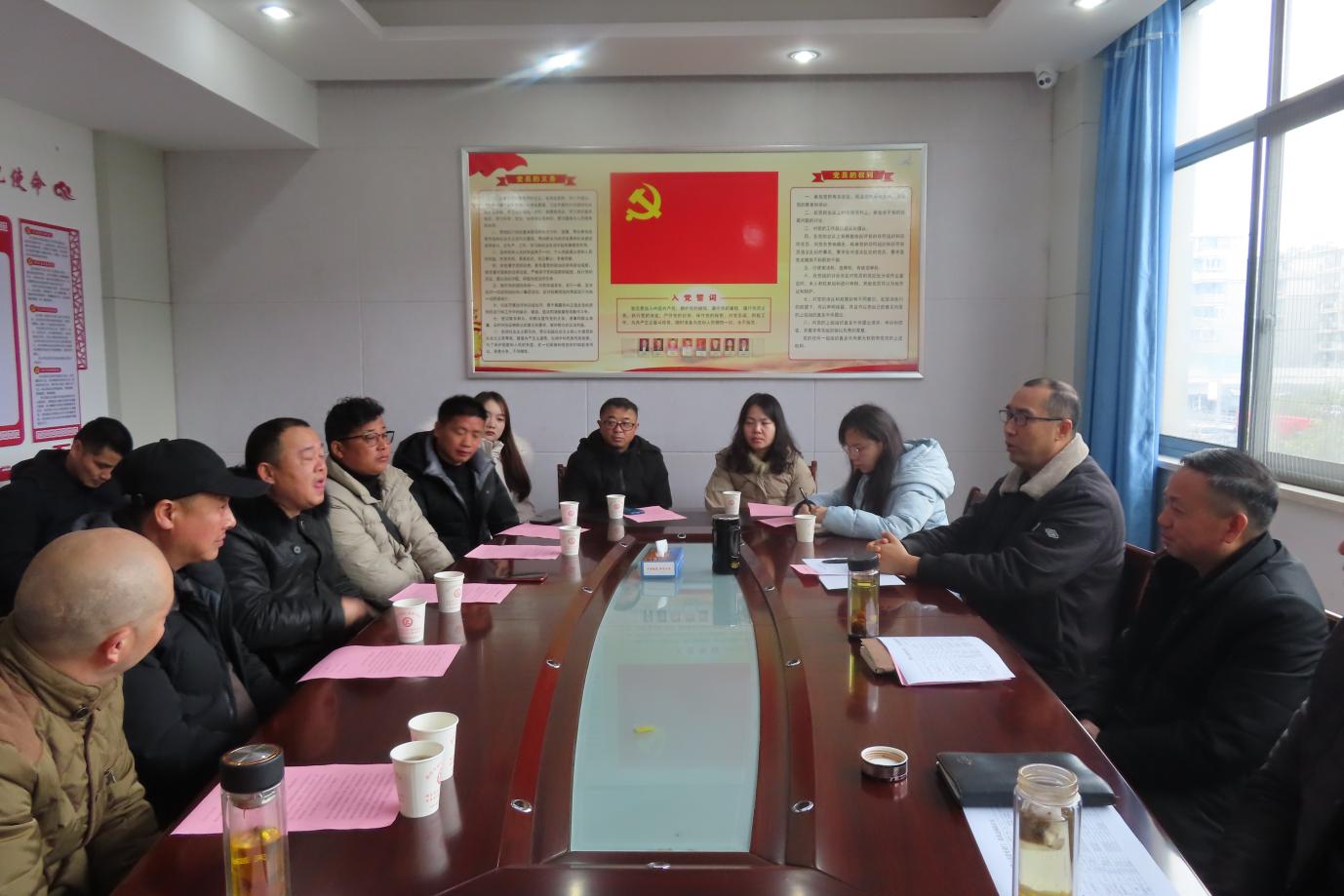 “愛心送進光榮門—情系邊海防官兵”新春佳節送溫暖