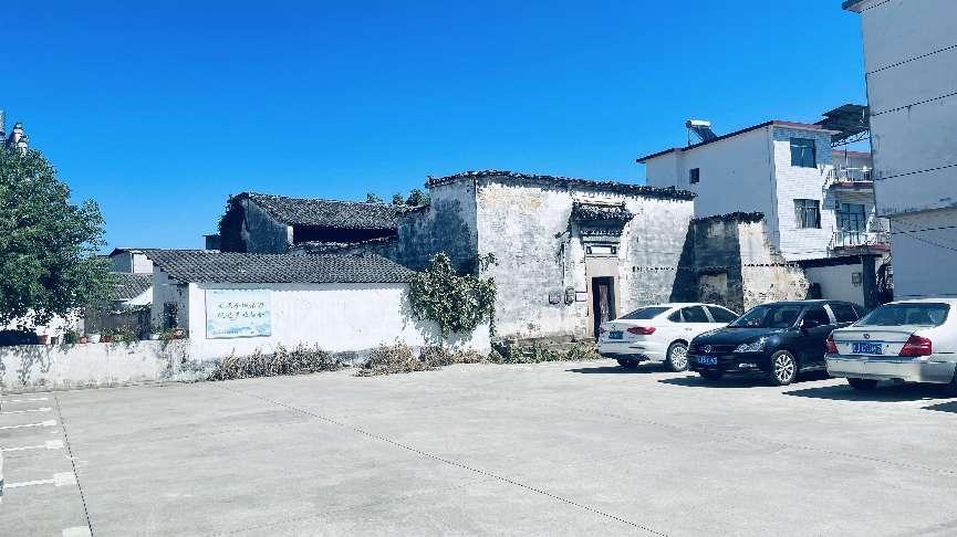 屯溪區國投集團實地考察南溪南村項目